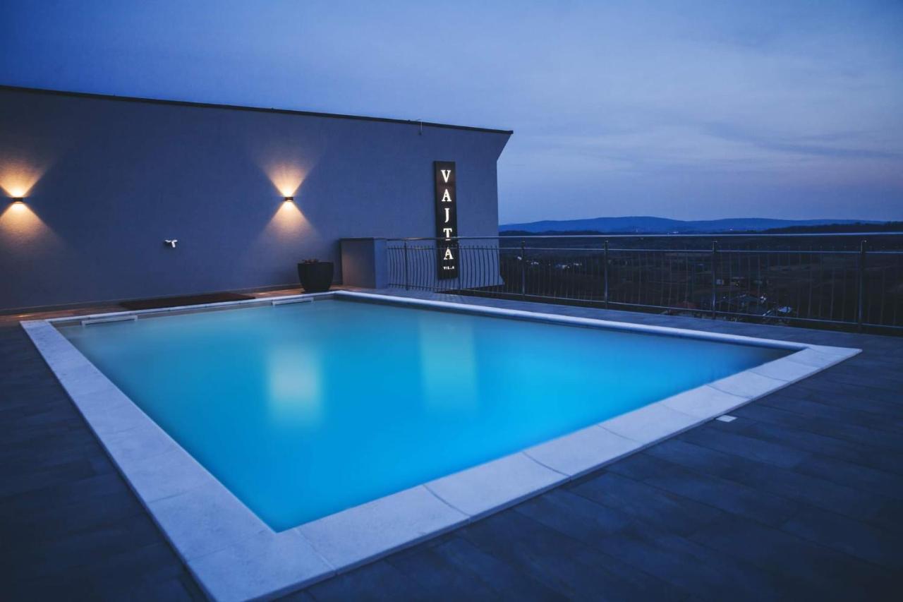 Villa Vajta Dobrovo Extérieur photo